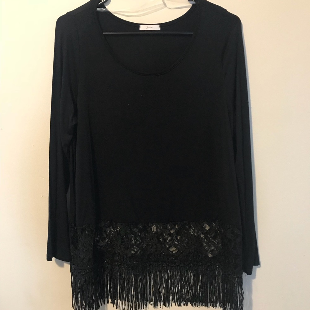 NWOT Jodifl Tunic Long Sleeved W/ Lace and Fringe
